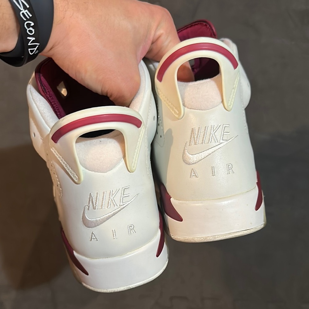 Jordan 6 Maroon - Picture 4 of 7